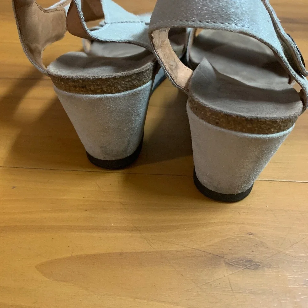 TAOS Festival 4048 Wedge Sandals Size 39 US 8-8.5 Silver Metallic Hook & Loop‎